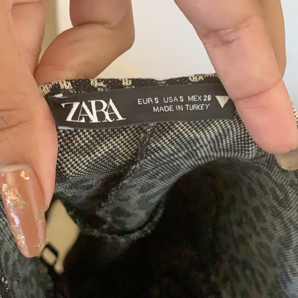 Leopard print dress with split - Picture 4 of 7